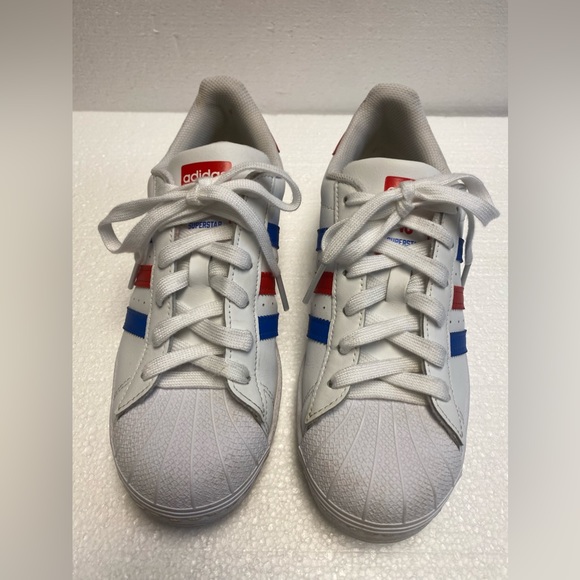 KIDS ADIDAS
ORIGINALS SUPERSTAR - Picture 2 of 10